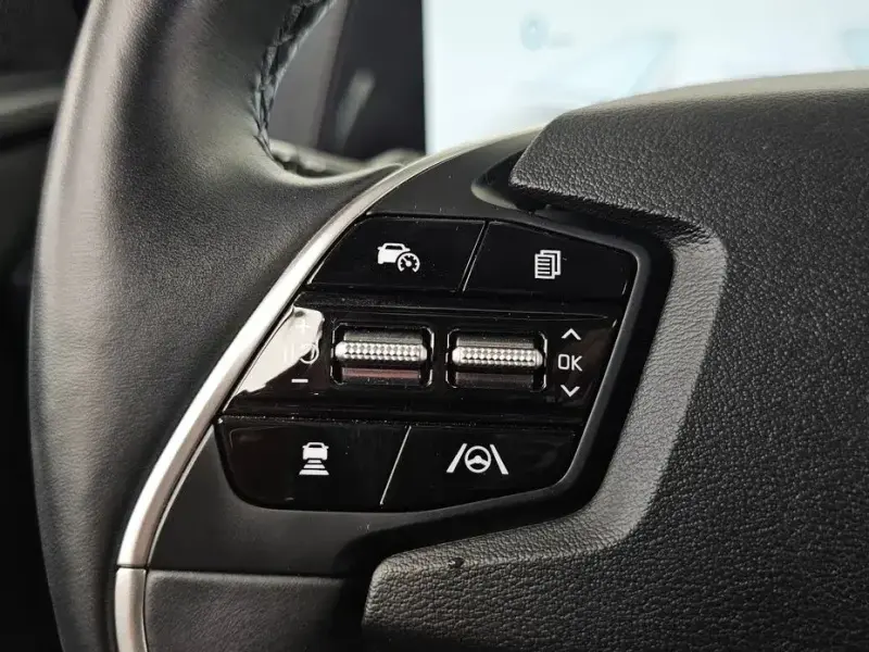 2023 Kia EV6 с пробегом 24 304 км