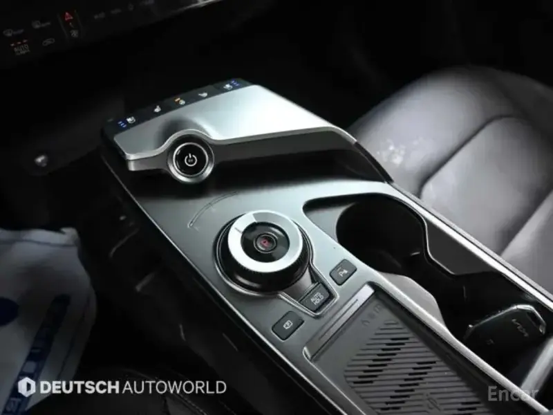 2023 Kia EV6 с пробегом 43 660 км