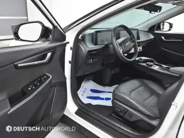 2023 Kia EV6 с пробегом 43 660 км