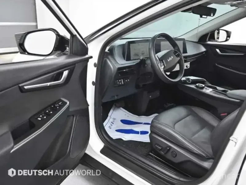 2023 Kia EV6 с пробегом 43 660 км