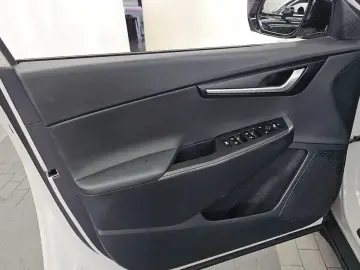 2023 Kia EV6 с пробегом 24 304 км