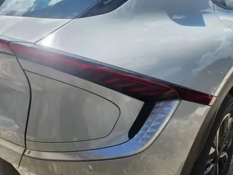 2023 Kia EV6 с пробегом 26 167 км