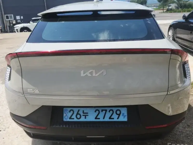 2023 Kia EV6 с пробегом 26 167 км