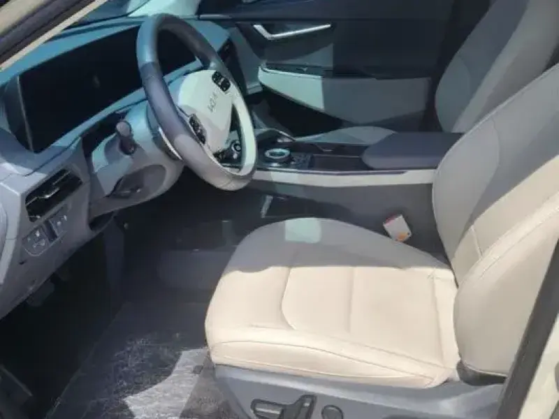 2023 Kia EV6 с пробегом 26 167 км