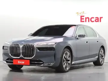 2023 BMW i7 с пробегом 38 841 км