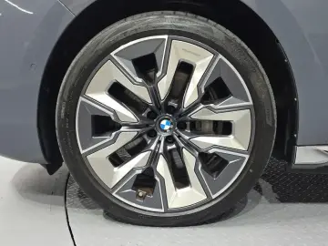 2023 BMW i7 с пробегом 38 841 км