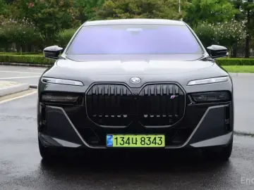 2025 BMW i7 с пробегом 19 850 км
