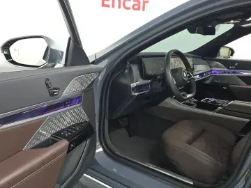 2023 BMW i7 с пробегом 38 841 км