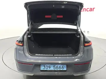 2023 BMW i7 с пробегом 38 841 км