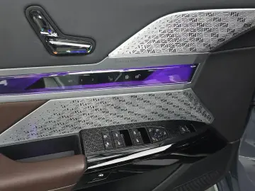 2023 BMW i7 с пробегом 38 841 км