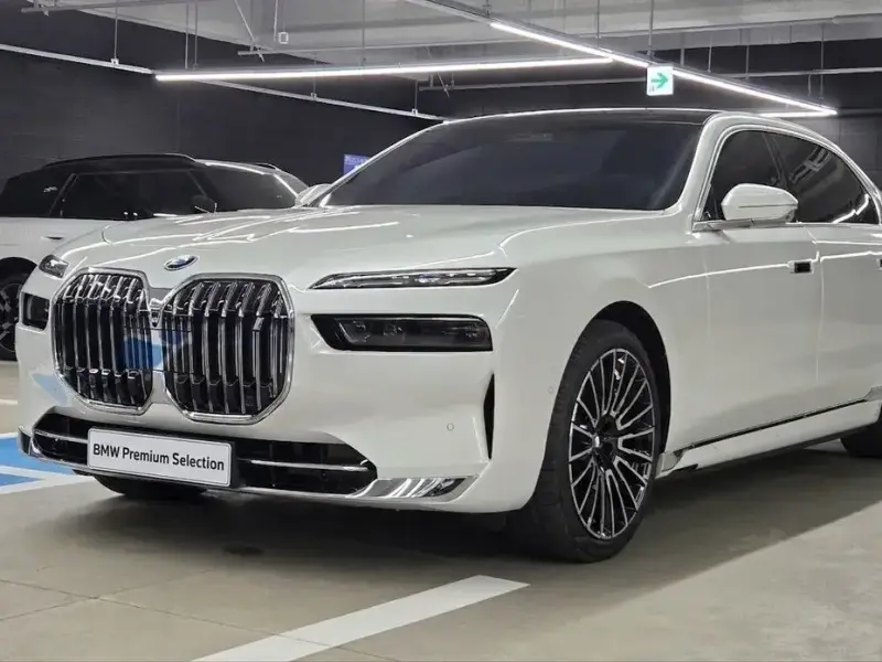 2026 BMW i7 с пробегом 1 900 км
