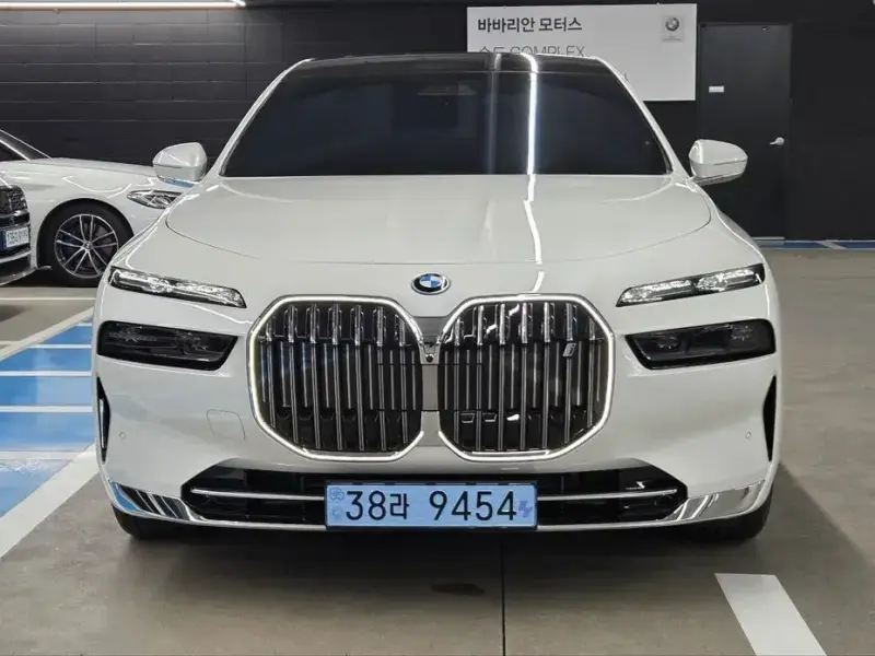 2026 BMW i7 с пробегом 1 900 км