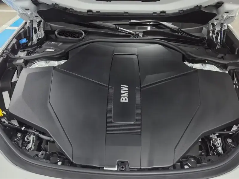 2026 BMW i7 с пробегом 1 900 км
