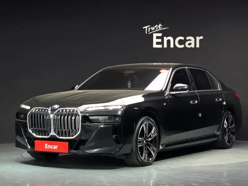 2023 BMW i7 с пробегом 105 525 км