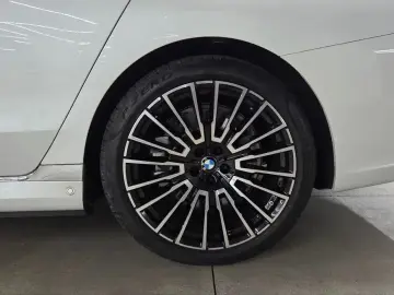 2026 BMW i7 с пробегом 1 900 км