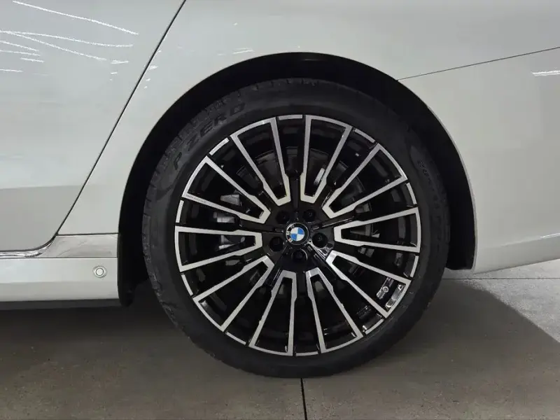 2026 BMW i7 с пробегом 1 900 км