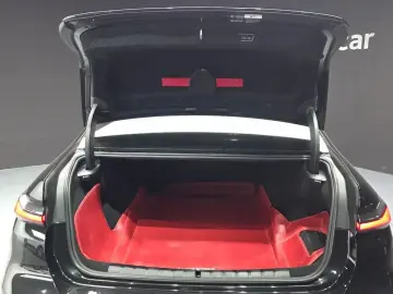 2023 BMW i7 с пробегом 105 525 км