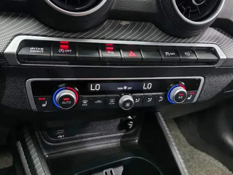 2020 Audi Q2 с пробегом 38 765 км