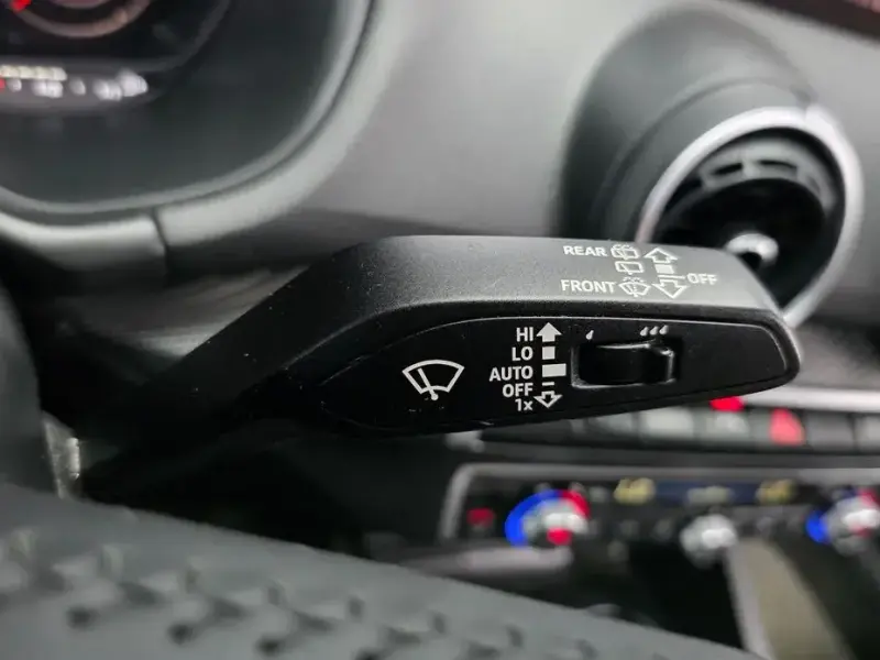 2020 Audi Q2 с пробегом 38 765 км