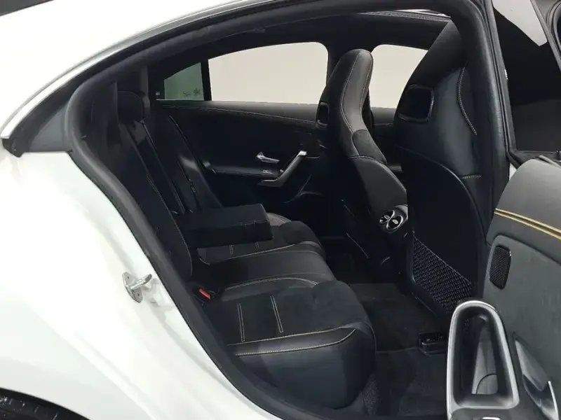 2022 Mercedes-Benz CLA с пробегом 27 682 км