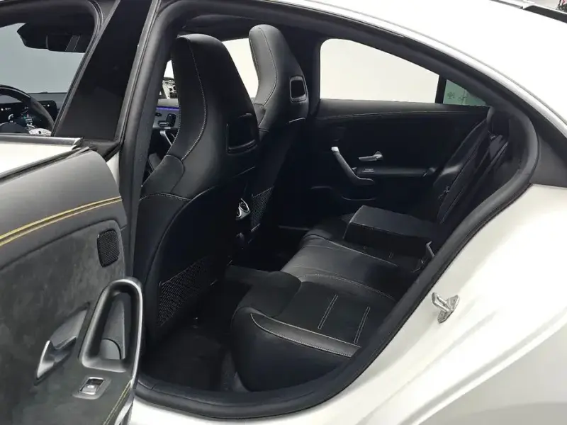 2022 Mercedes-Benz CLA с пробегом 27 682 км