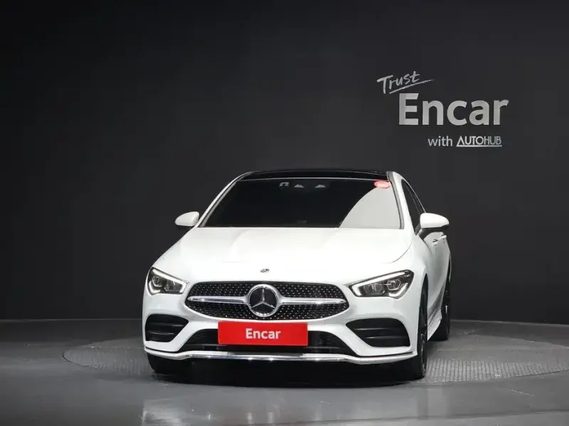 2023 Mercedes-Benz CLA с пробегом 12 632 км