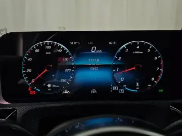 2023 Mercedes-Benz CLA с пробегом 12 632 км