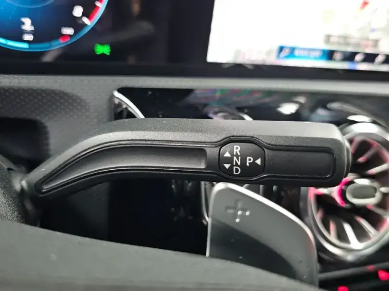 2023 Mercedes-Benz CLA с пробегом 12 632 км