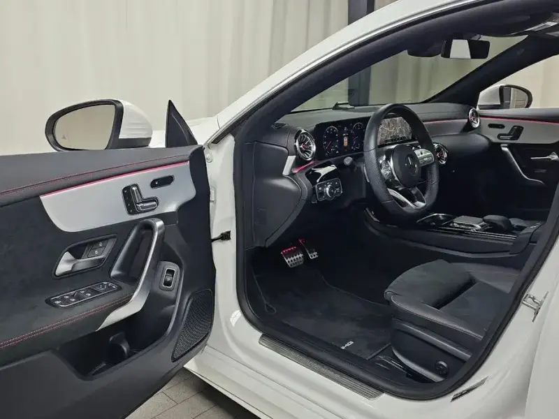 2023 Mercedes-Benz CLA с пробегом 12 632 км