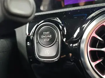 2023 Mercedes-Benz CLA с пробегом 12 632 км