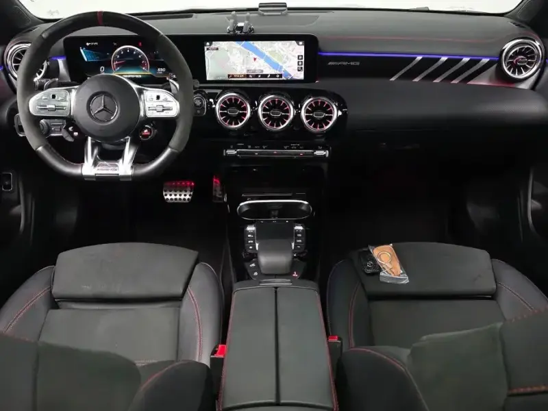 2021 Mercedes-Benz CLA с пробегом 43 449 км