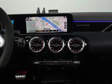 2021 Mercedes-Benz CLA с пробегом 43 449 км