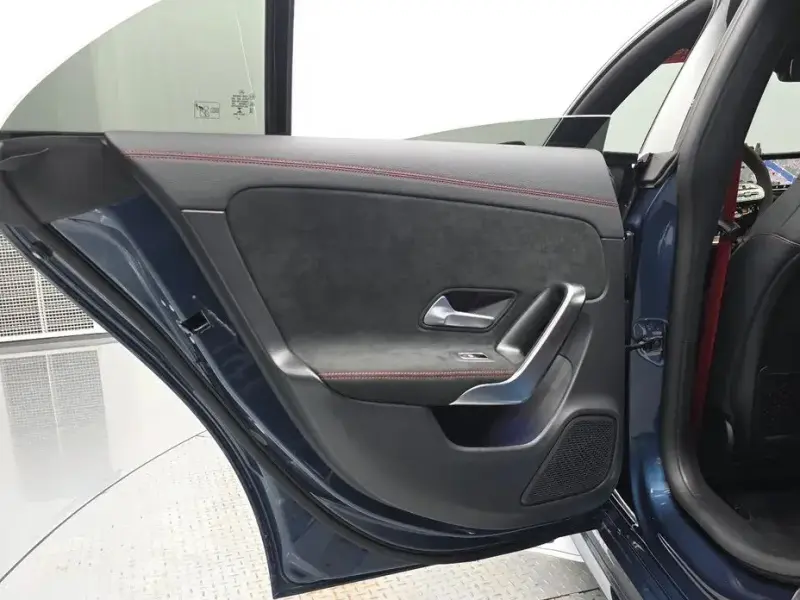2021 Mercedes-Benz CLA с пробегом 43 449 км