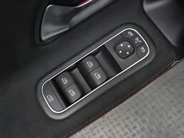 2021 Mercedes-Benz CLA с пробегом 43 449 км