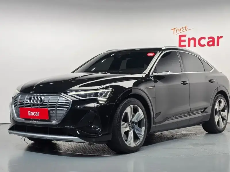 2022 Audi e-tron с пробегом 63 725 км