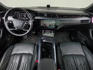 2020 Audi e-tron с пробегом 129 058 км