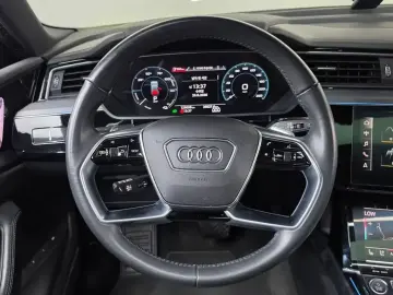 2020 Audi e-tron с пробегом 129 058 км