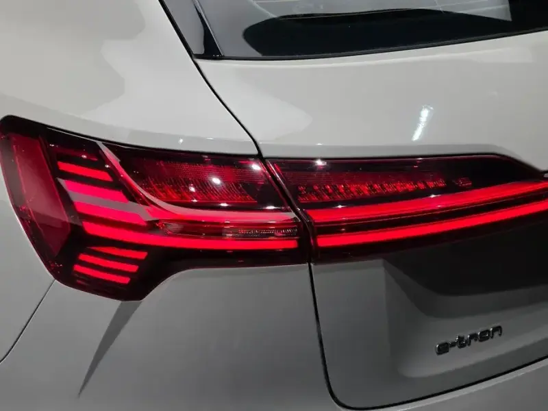 2020 Audi e-tron с пробегом 129 058 км