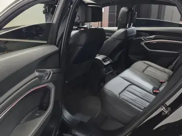 2022 Audi e-tron с пробегом 63 725 км