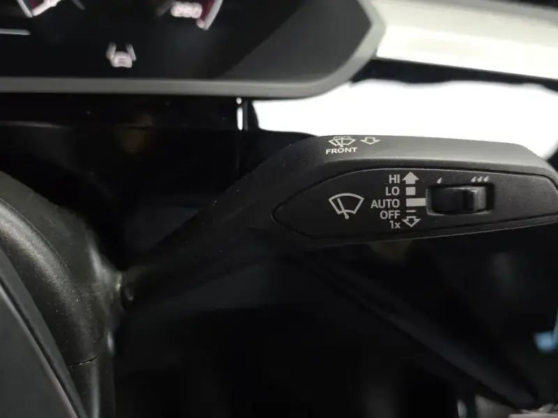 2022 Audi e-tron с пробегом 63 725 км