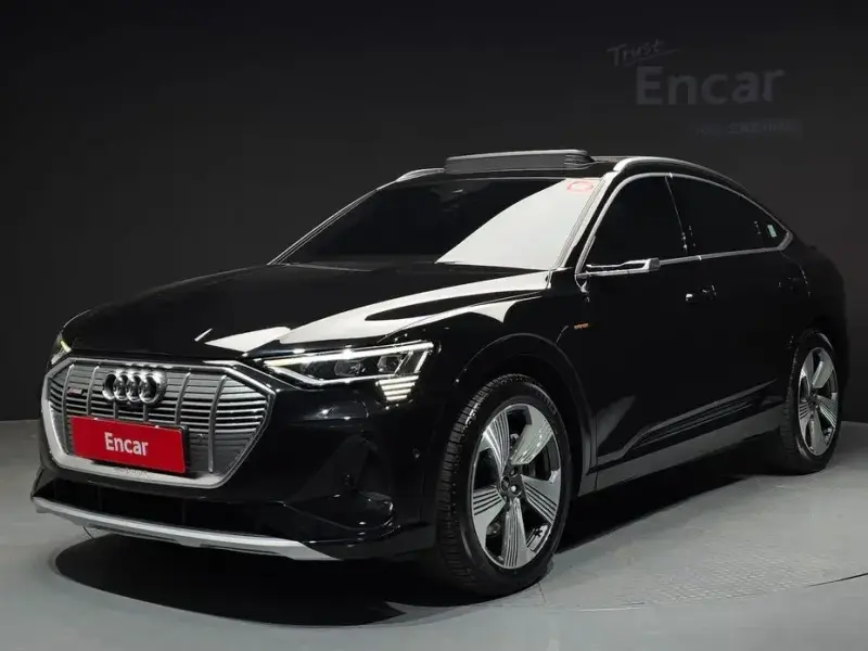 2022 Audi e-tron с пробегом 63 822 км