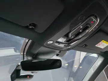 2022 Audi e-tron с пробегом 63 822 км