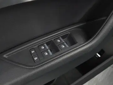 2022 Audi e-tron с пробегом 47 536 км