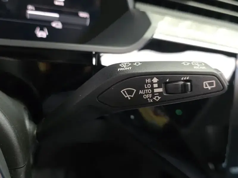 2022 Audi e-tron с пробегом 47 536 км