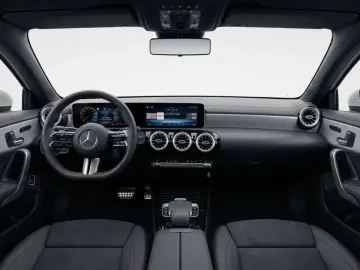 2025 Mercedes-Benz CLA с пробегом 11 675 км