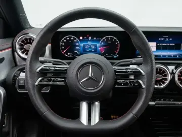 2025 Mercedes-Benz CLA с пробегом 11 675 км