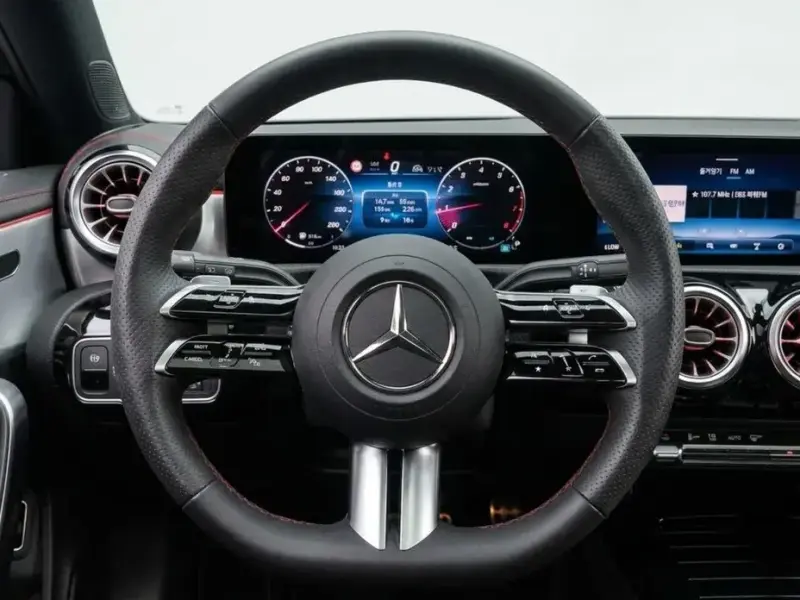 2025 Mercedes-Benz CLA с пробегом 11 675 км