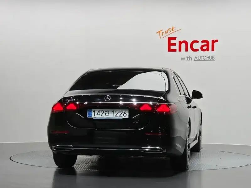 2025 Mercedes-Benz E-Класс с пробегом 15 432 км