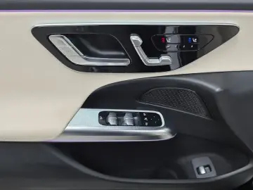2025 Mercedes-Benz E-Класс с пробегом 15 432 км