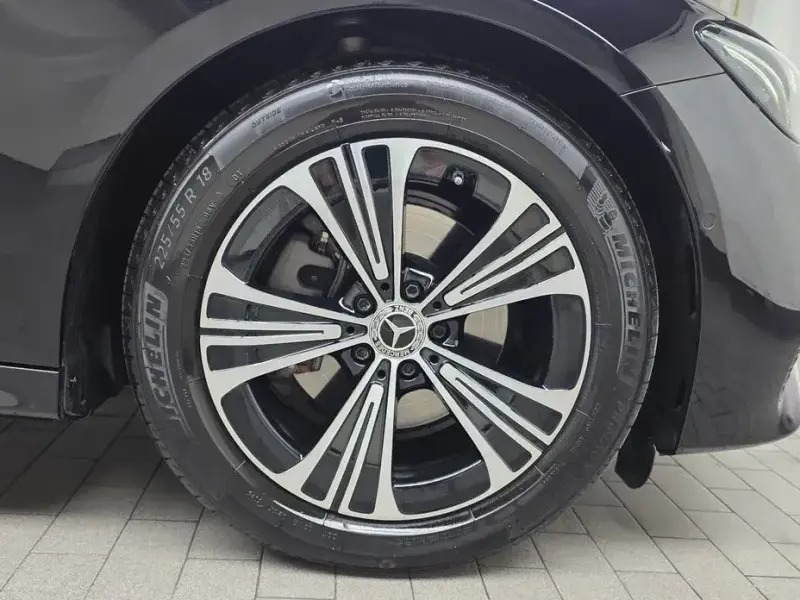 2025 Mercedes-Benz E-Класс с пробегом 15 432 км